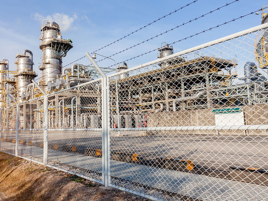 Industrial fence contractor in Wyoming