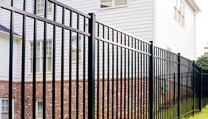 Aluminum fence installation company Wyoming