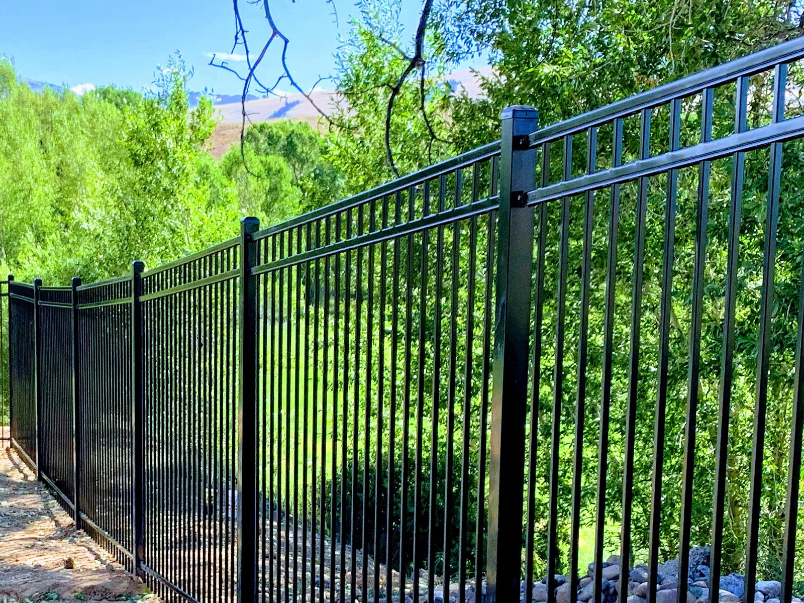 aluminum fence Newcastle Wyoming
